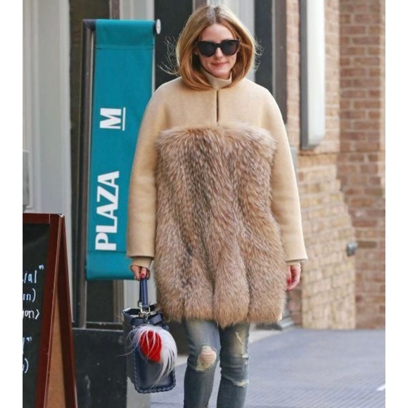 FENDI Fur Keychain - Picture 8 of 8